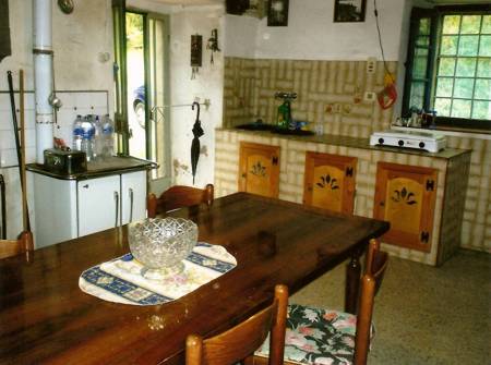 The old farmhouse, Kitchen with large fireplace