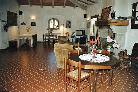 Spacious Dining Room/Living Room